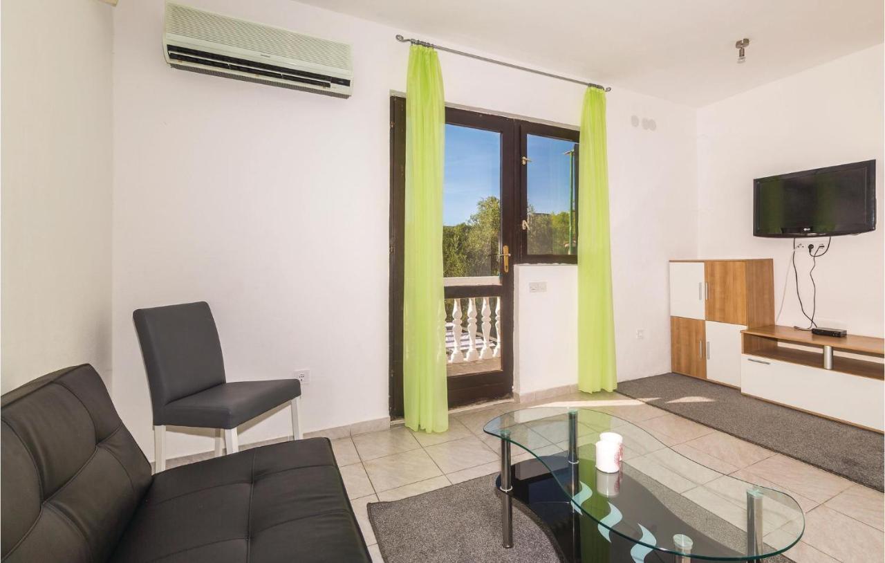 Stunning Home In Marina With Heated Swimming Pool Exteriör bild